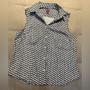 Sleeveless button down blouse